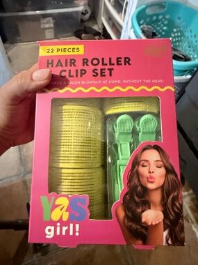 Yas Girl! Hair Roller Clip Set - Yellow & Green